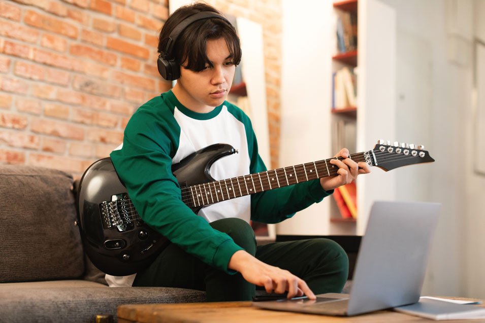 niños-clases-de-bajo